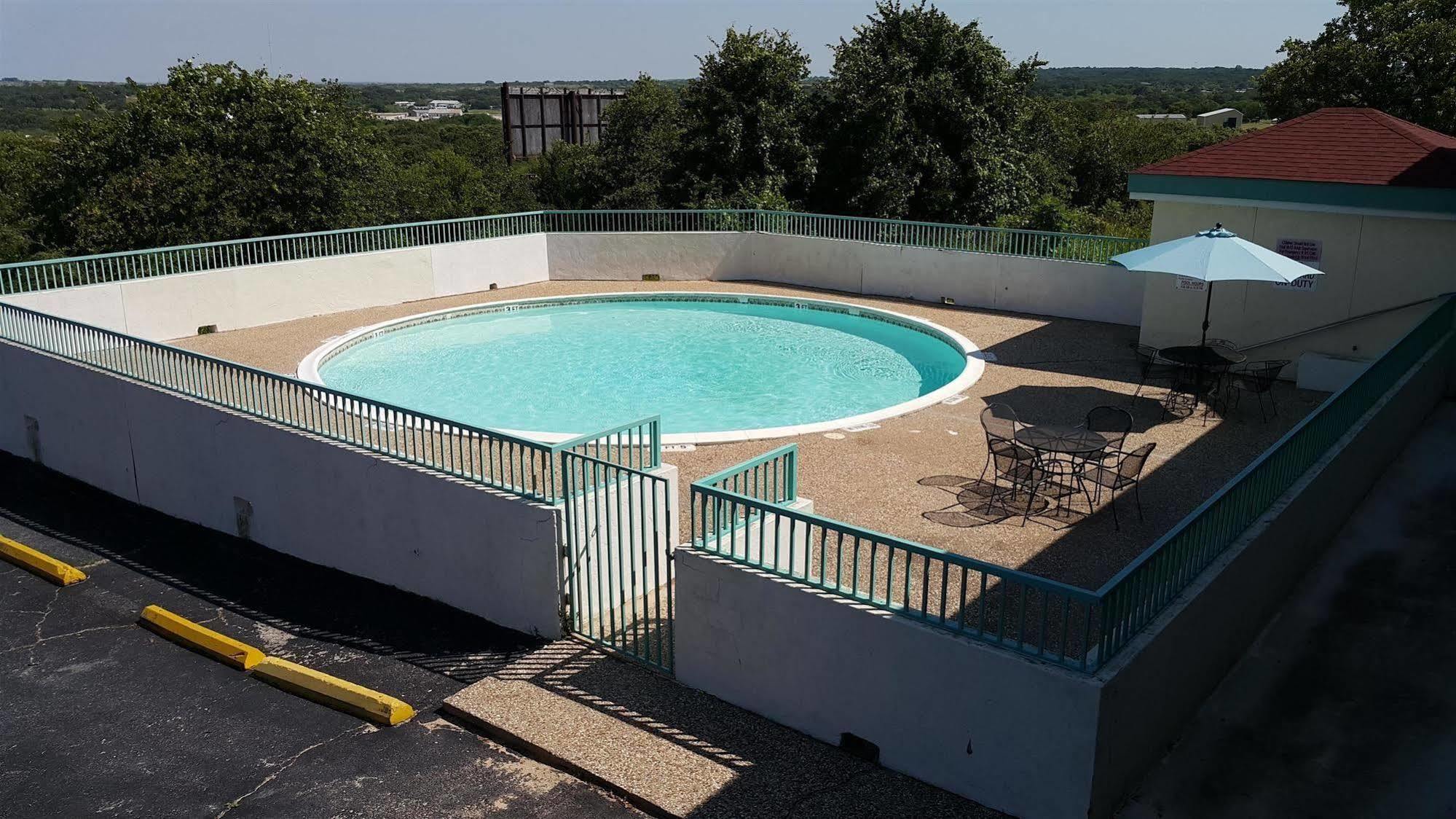 Americas Best Value Inn Bowie Kültér fotó